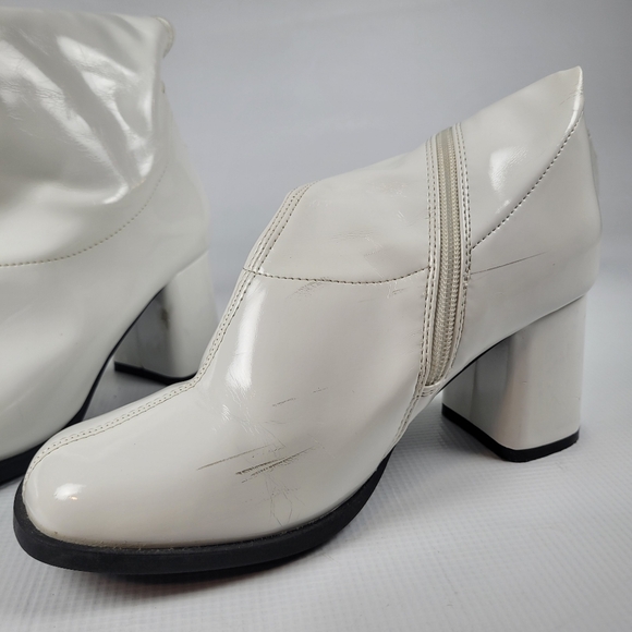 Funtasmas Women's Gogo300 Wide Calf White Boots Patent Leather Size 7 - Picture 5 of 12